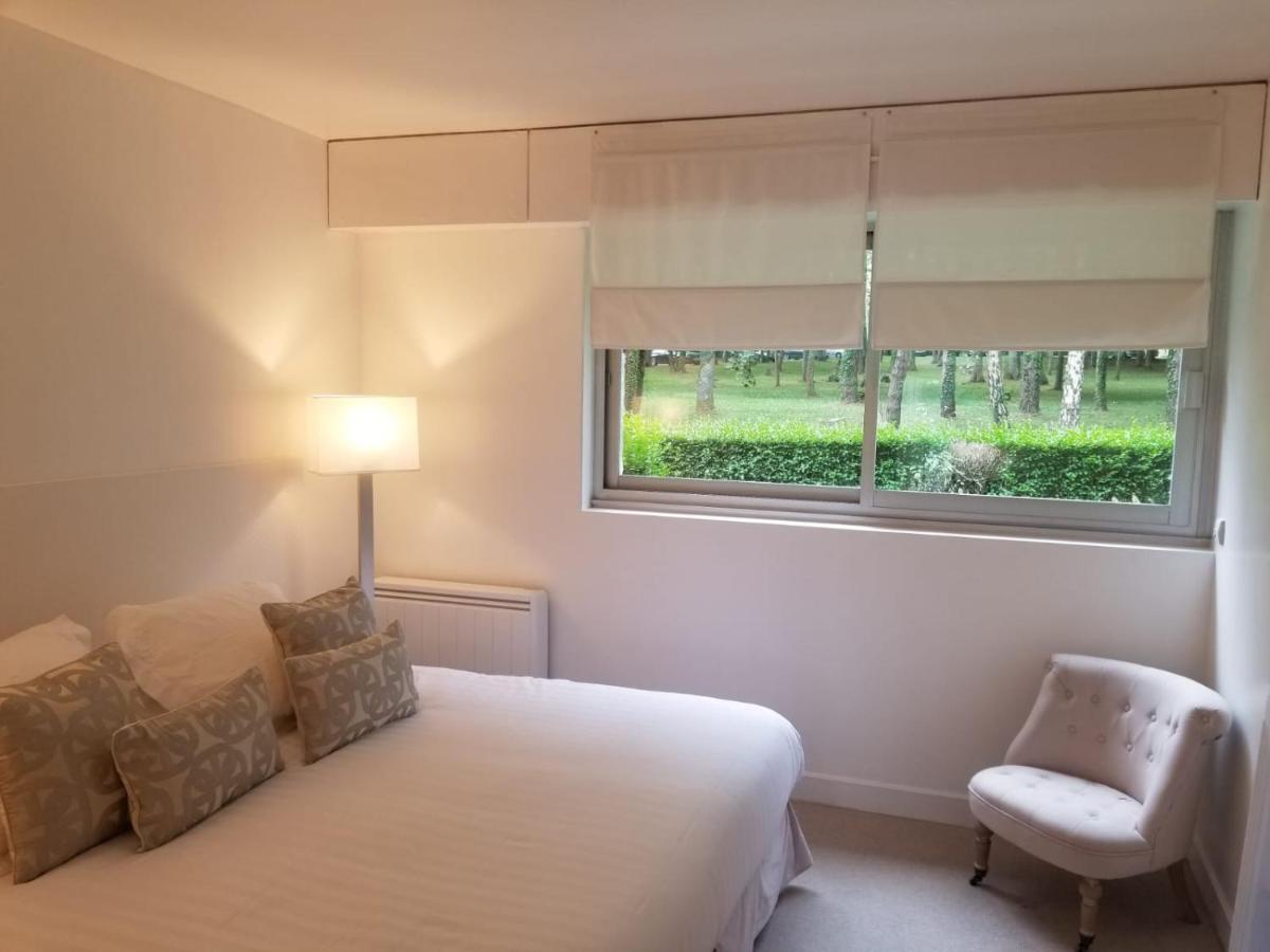 Deauville Vue Mer Tourgeville Exterior photo